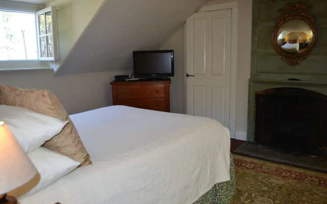 The Inn at Weathersfield