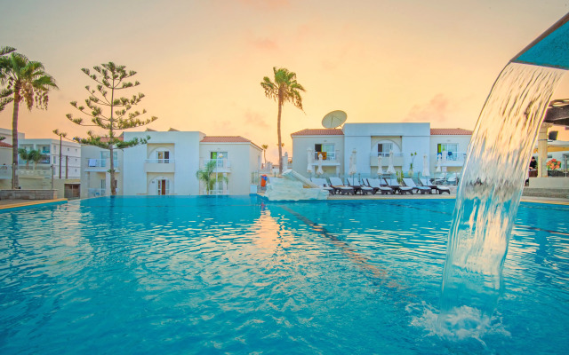 New Famagusta Hotel&Suites
