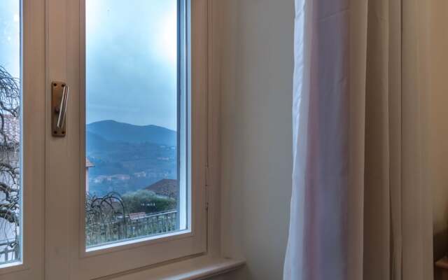 JOIVY Fabulous Apartments In Cernobbio