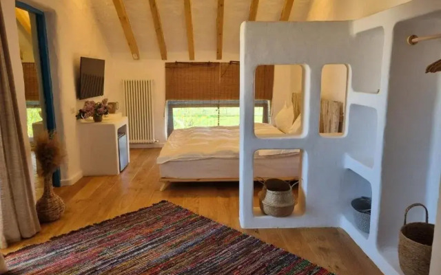 5 Chirpici - Small Traditional Resort