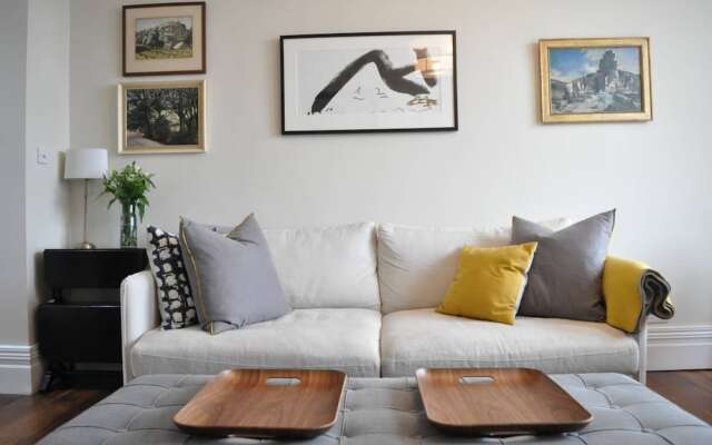 Beautiful 2 Bedroom Flat in Prime Notting Hill Location