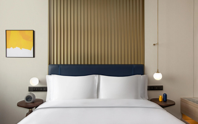 voco Wuhan Xinhua by IHG