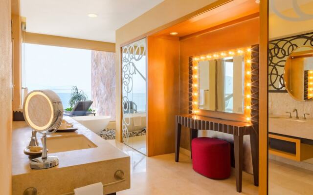 Garza Blanca Resort & Spa