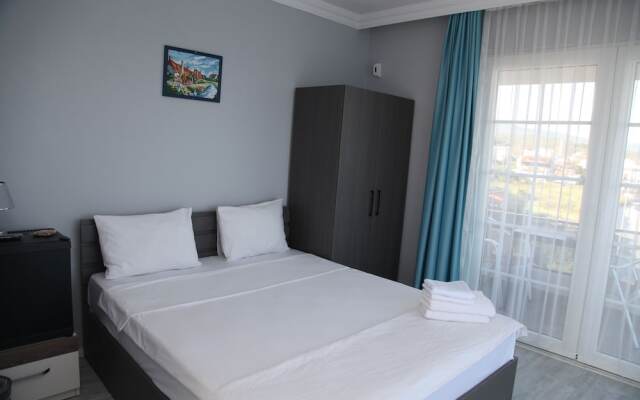 Edda Otel Suit