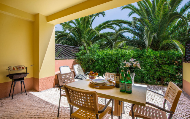 Jardim Da Meia Praia Hotel