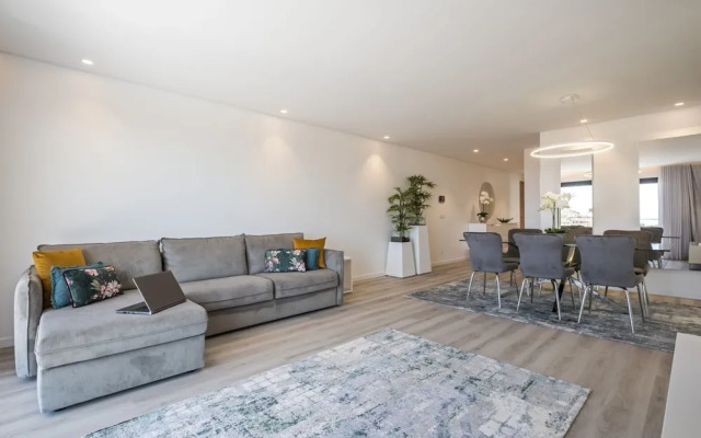 Contemporary Residence C by Madeira Sun Travel