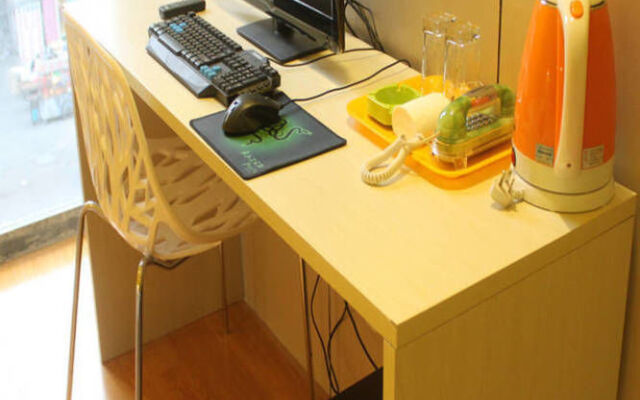 Xinyang Times Inn