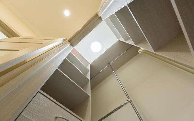 Азбука на улице Октябрьской Революции 23A