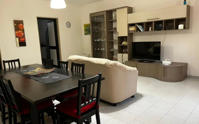 Appartamento degli ospiti con parcheggio