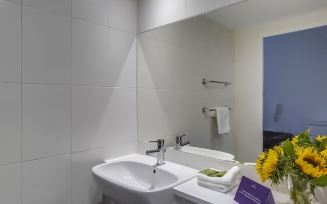 Wonderfully Bright 1BR Studio In Liverpool