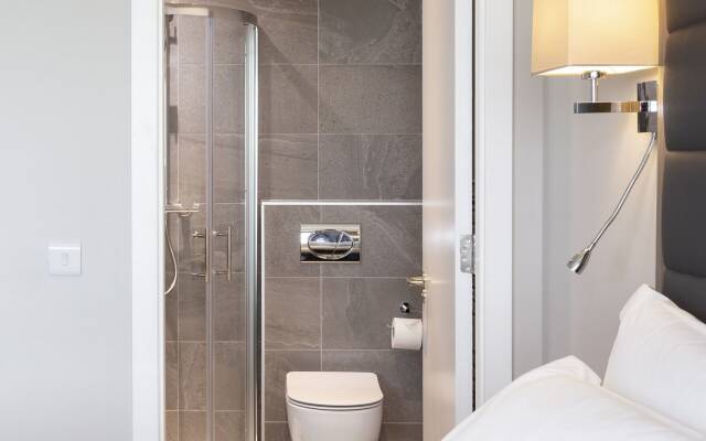 Metro Hotel & Apartments Dublin Airport