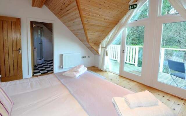 The Loft, Trefloyne Manor