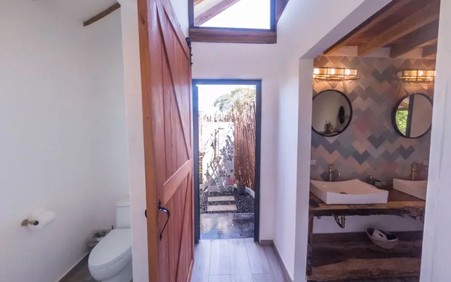 Catalina's Hideaway