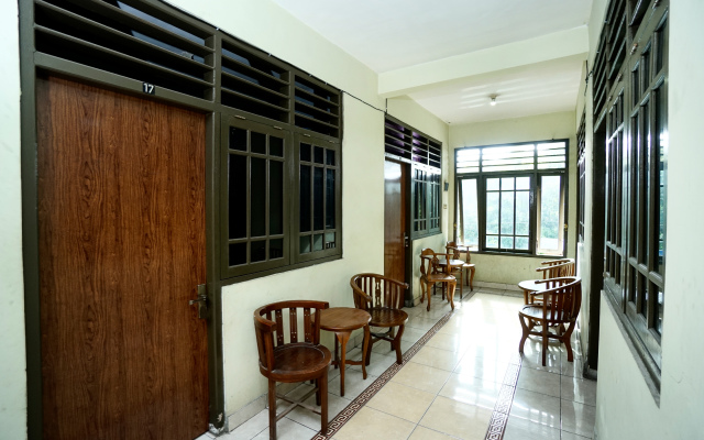SPOT ON 2857 Hotel Pelangi