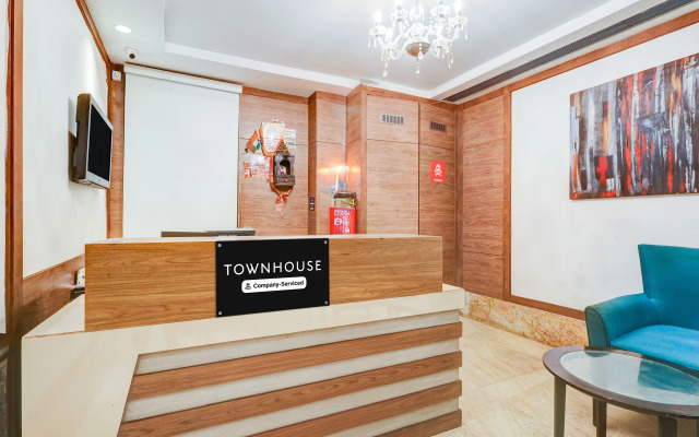 Super Townhouse Chhatarpur Near Metro Park