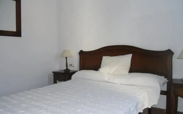 Almachar Apartahotel