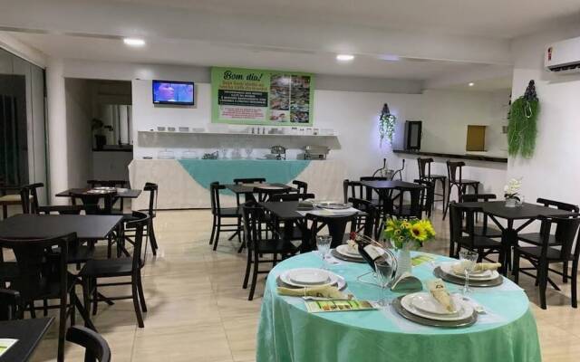 Hotel Cajuina Beach