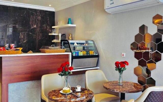Amaken Aparthotel