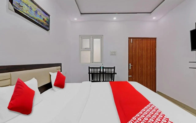 Collection O 80576 Hotel A-One Unit Of Fantail Hospitality