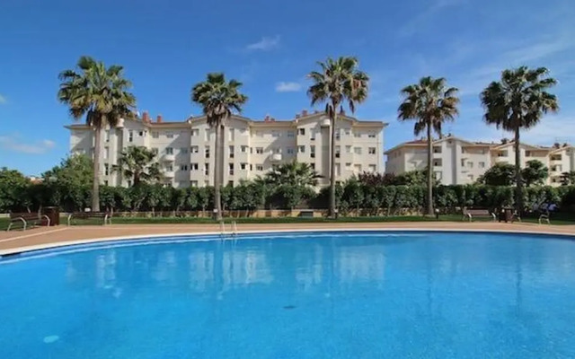 Big Family 3 Bedroom Apartment - RNU 65075