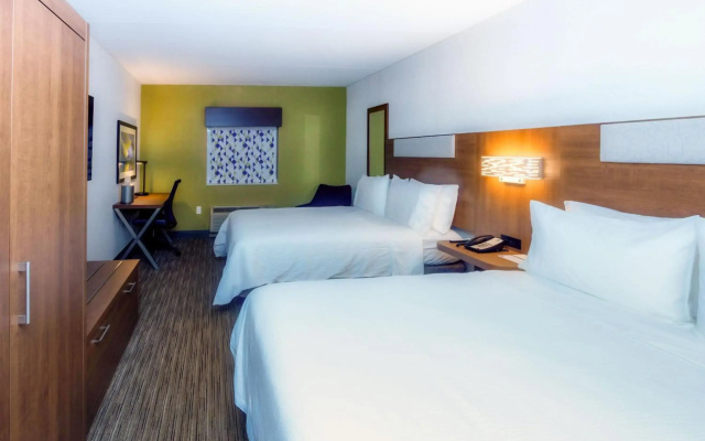 Holiday Inn Express Boston - Saugus by IHG