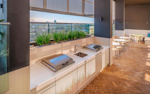 Peninsular Residences Gold Coast – Guest Rooms – Gold Coast