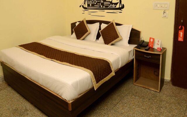 OYO 4033 Hotel Eden Residency