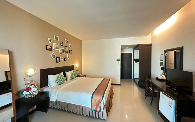 I Hotel