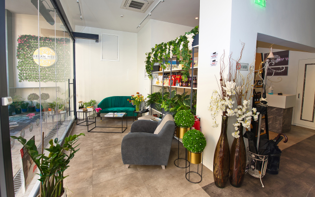 Urban Nest - Suites & Apartments