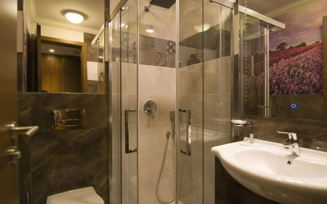 Golden Ball Club Hotel & Fitness