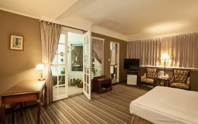Marquess Hotel