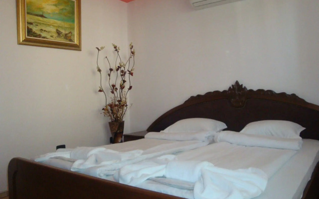 Hotel Niagara