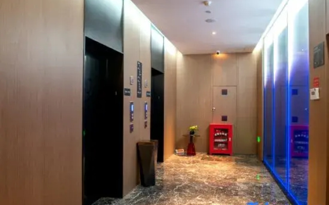 Yining Huadun Haoweijia Hotel（Ili river tourist scenic spot branch）