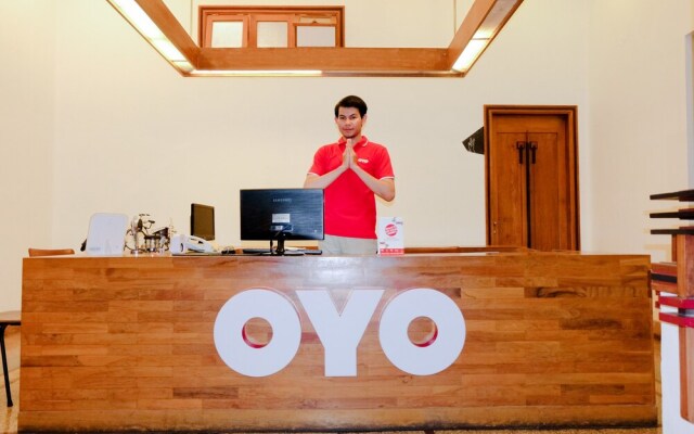 OYO 626 Augustina Home