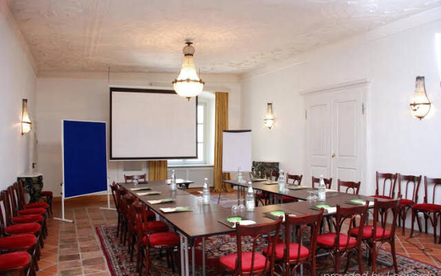 Orphee - Kleines Haus