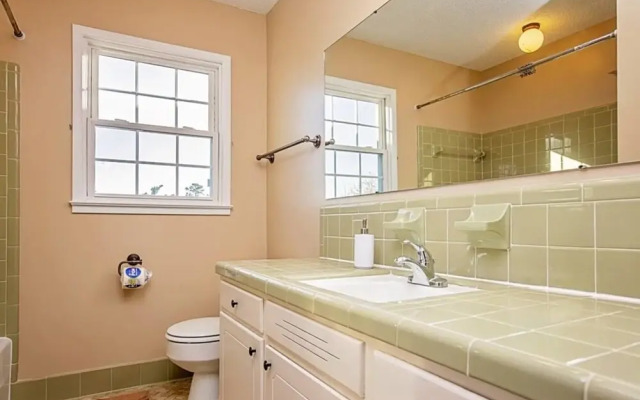 The Dandridge Guest House