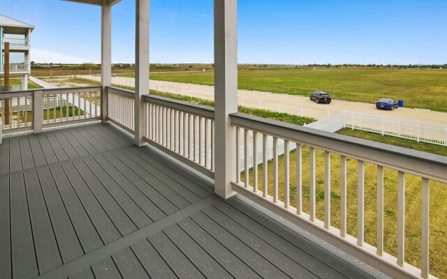 Skin And Bones 4 Bedroom Home