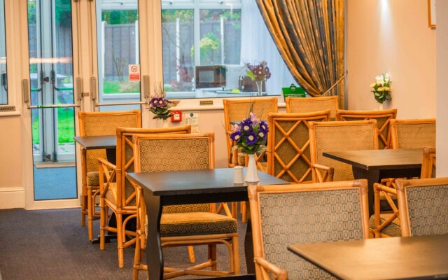 Royal Square Hotel - BHX & NEC
