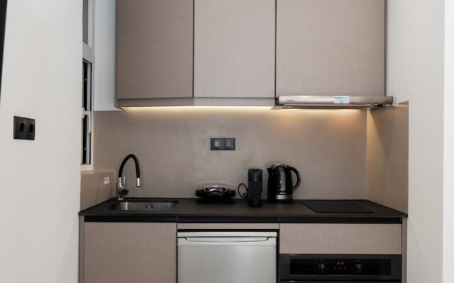 Minimal Studio with Balcony in Central Athens