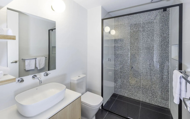 Oaks R Suites Geelong