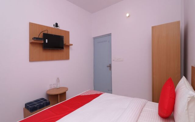 OYO Flagship 14530 Sector 14 Harsh Villa