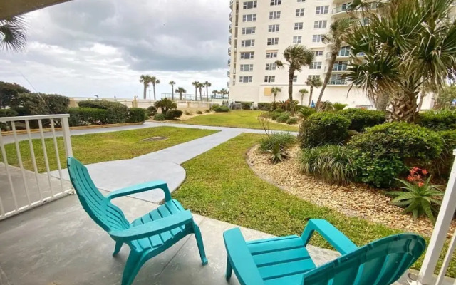 Castaways Resort Studios