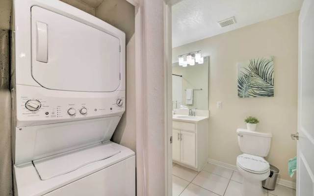 Resort Getaway w/ Patio: 6 Mi to Disney Parks!