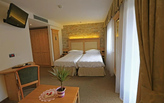 Hotel Ladina