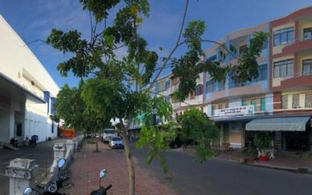 STAY hostel - 300m from the ferry