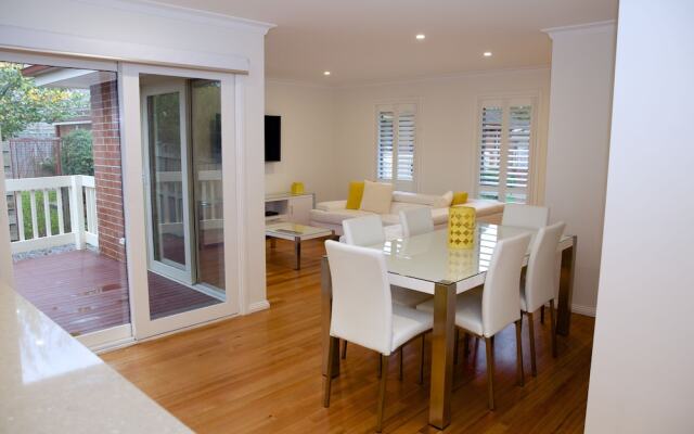 Yarra Glen Racecourse Apartments