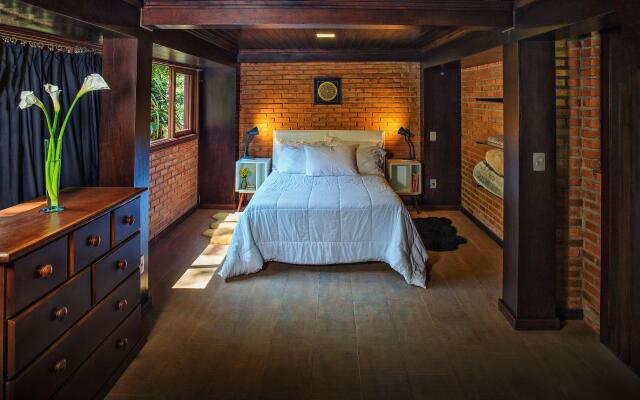 Sitio na Serra dos Orgaos com rio de aguas cristalinas