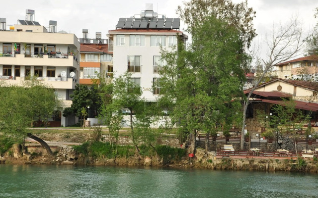 River Boutique Hotel