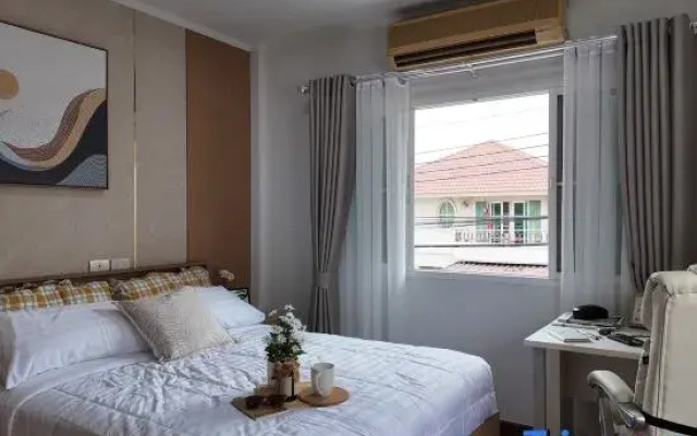 House at Donmuang