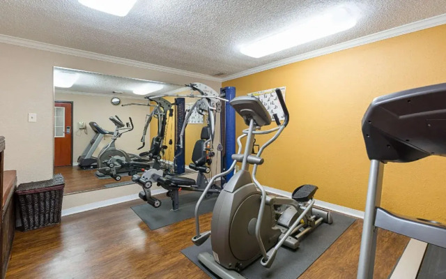 Quality Inn & Suites Beaumont